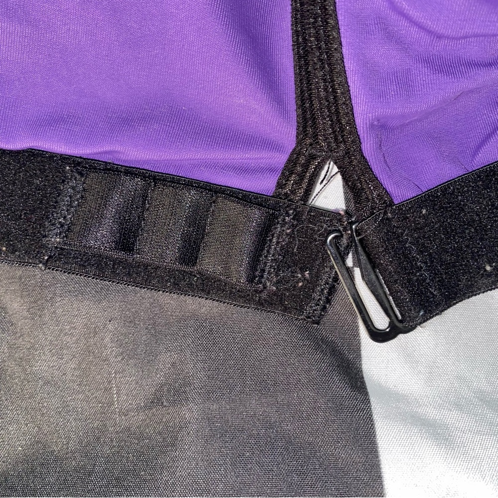 Sports bra - Picture 3 of 5